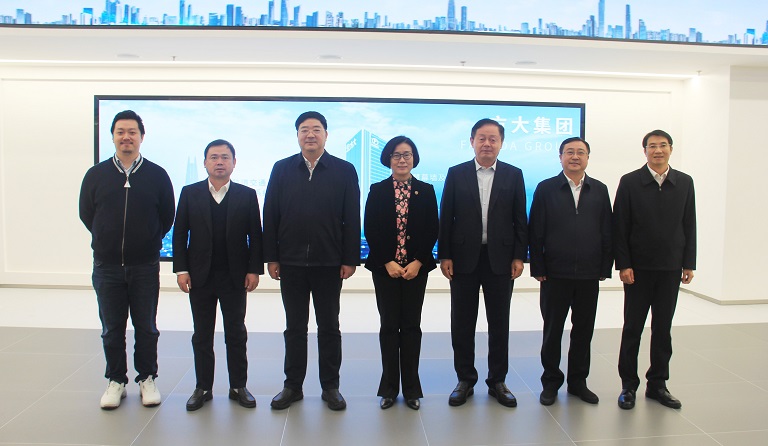 中共江西省委副書記、贛州市委書記吳忠瓊一行蒞臨方大集團考察指導(dǎo)